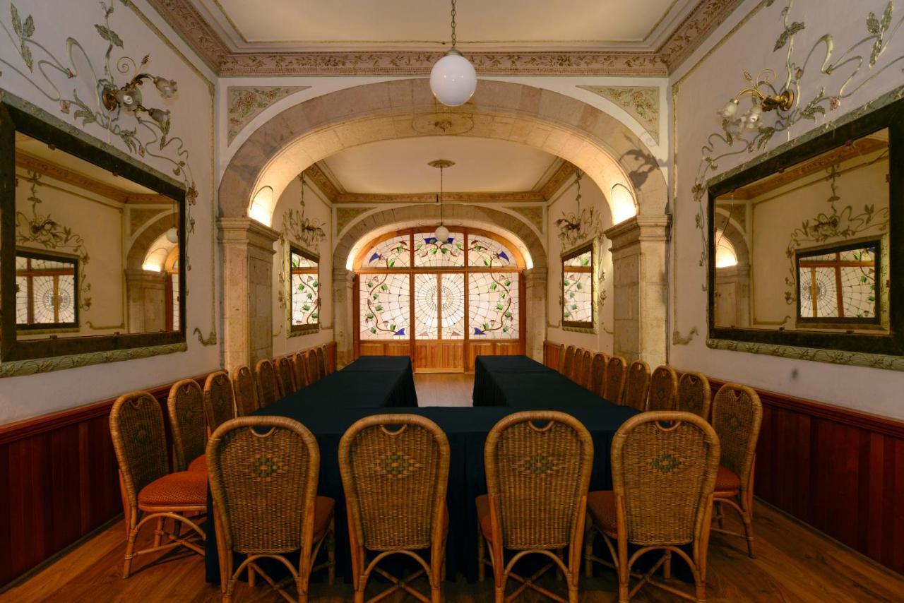 Hotel Los Juaninos Morelia Bagian luar foto