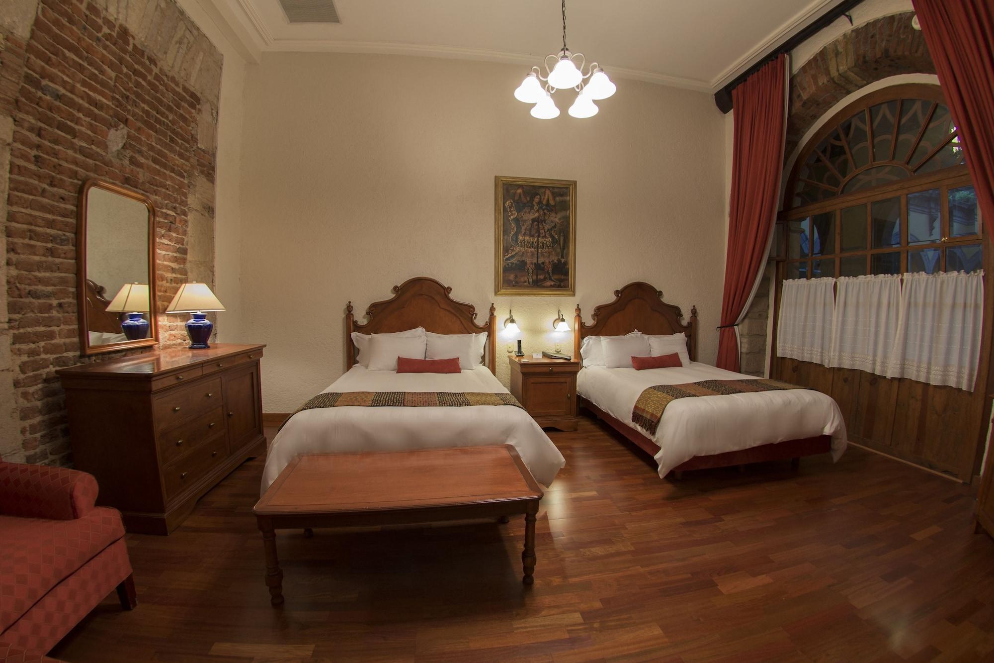 Hotel Los Juaninos Morelia Bagian luar foto