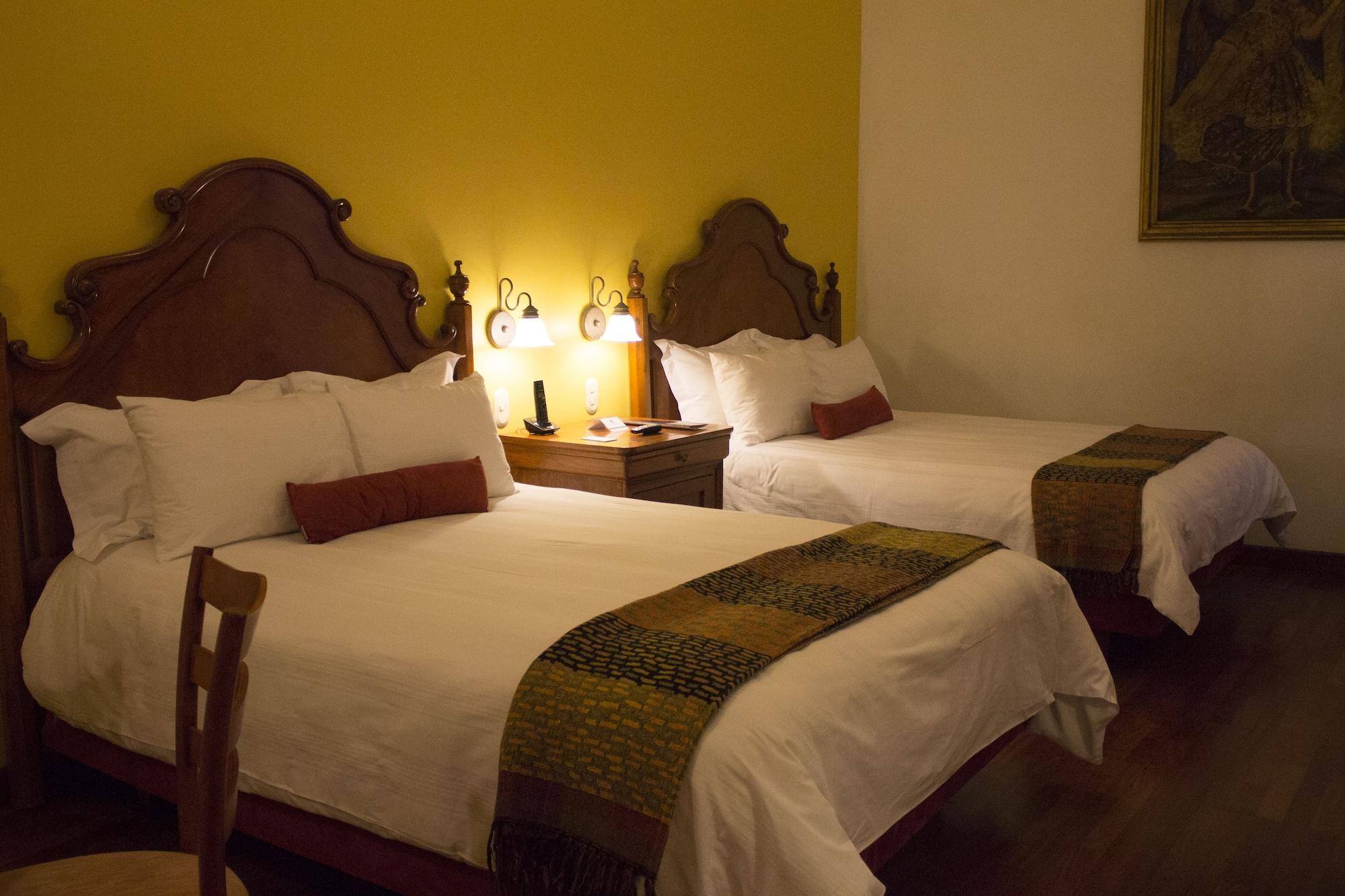 Hotel Los Juaninos Morelia Bagian luar foto