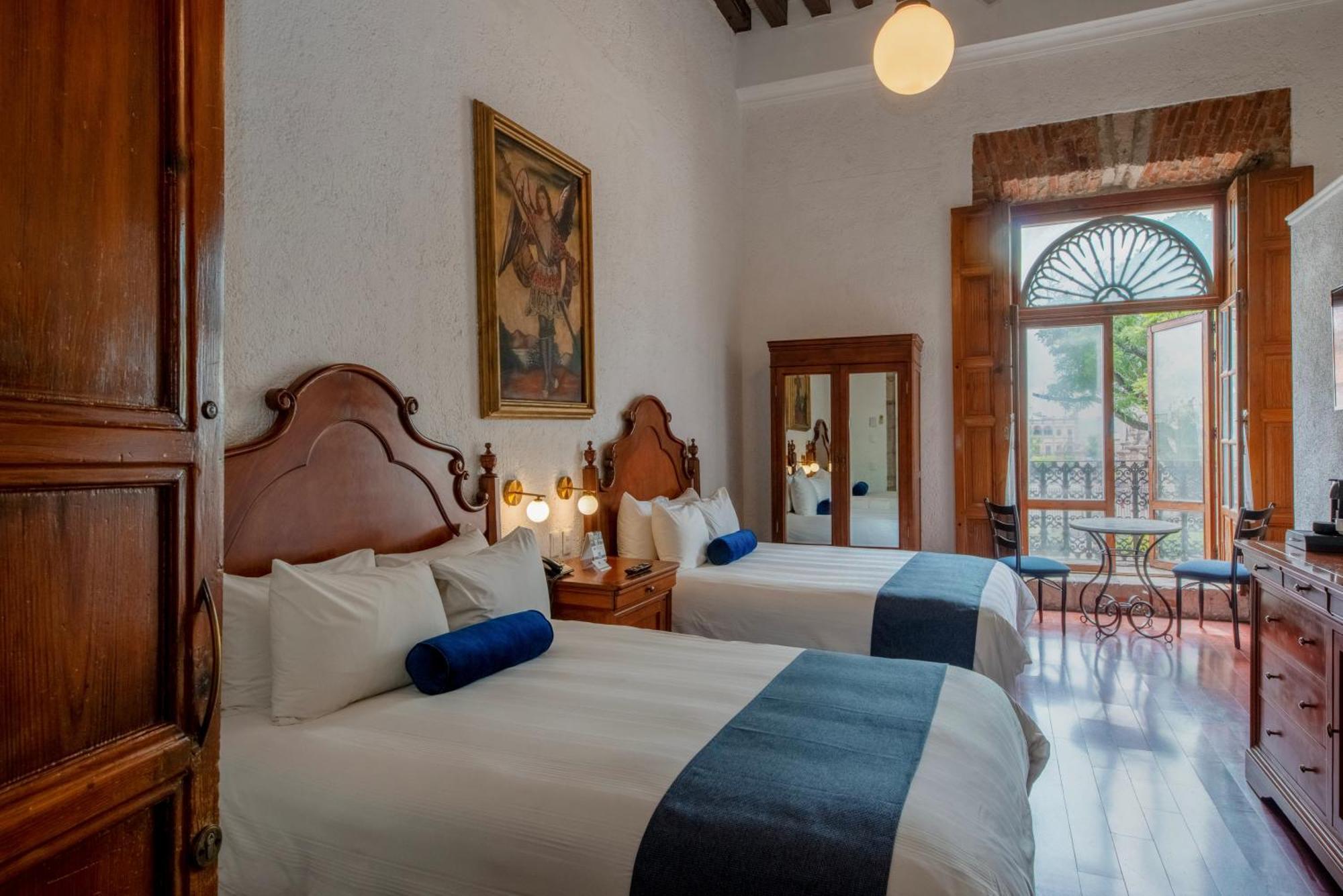 Hotel Los Juaninos Morelia Bagian luar foto