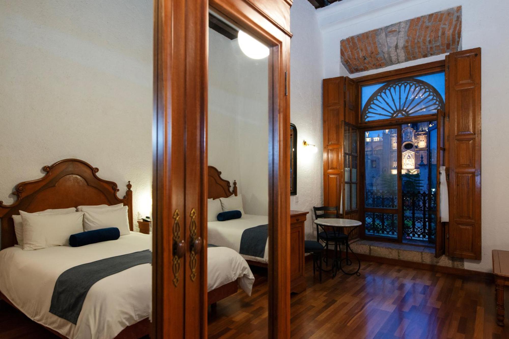 Hotel Los Juaninos Morelia Bagian luar foto