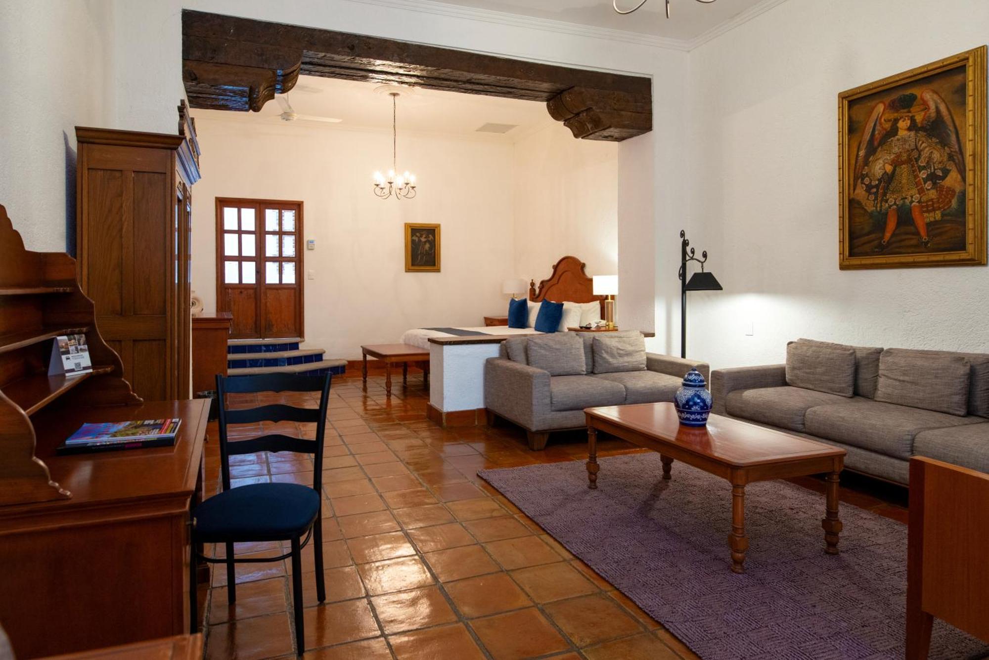 Hotel Los Juaninos Morelia Bagian luar foto